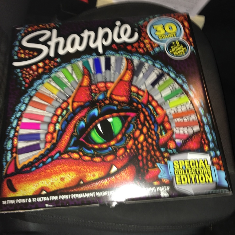 Meet your Posher, Claudia